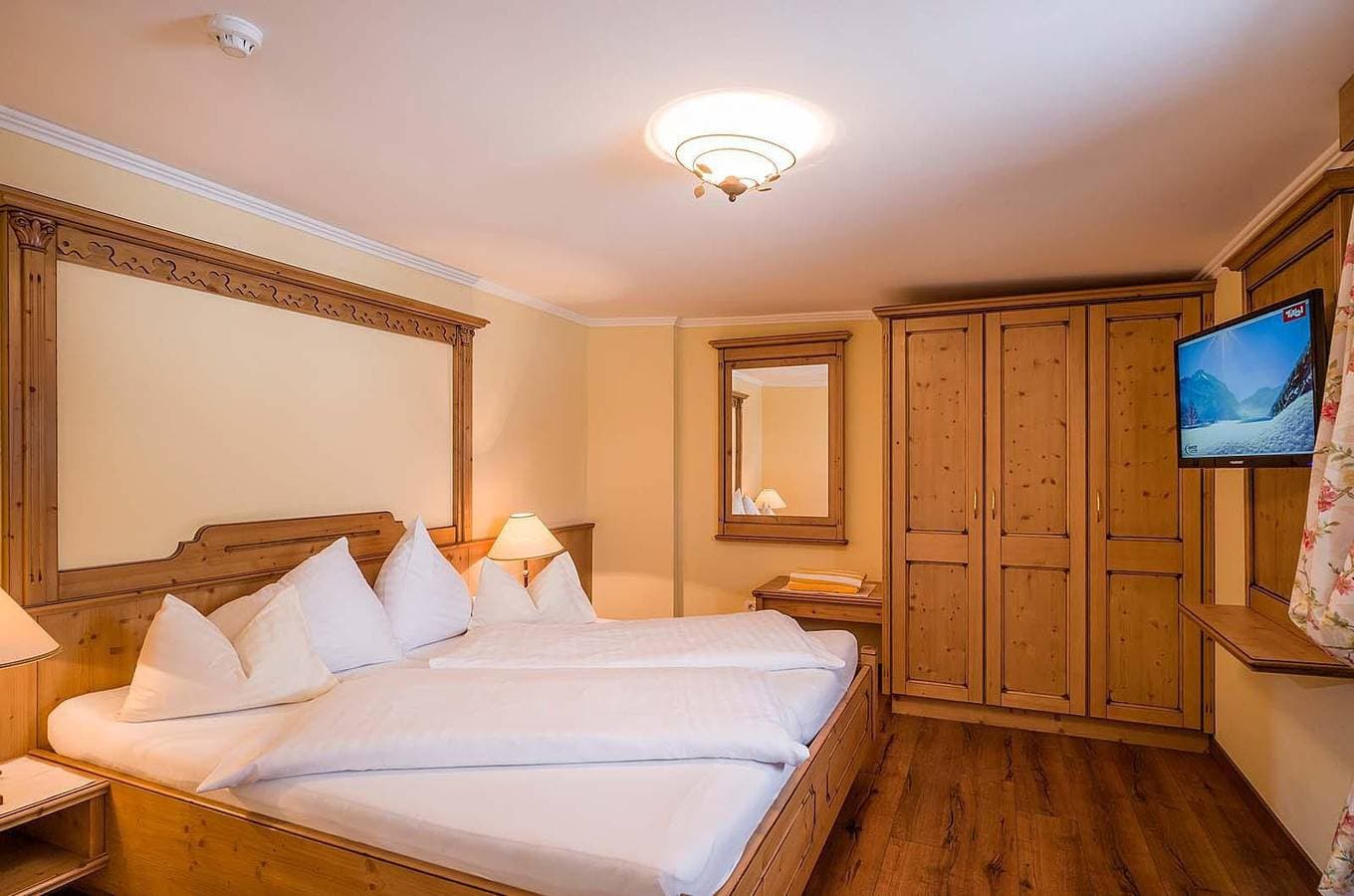Foto 7 von 48: Doppelzimmer ohne Balkon Fs