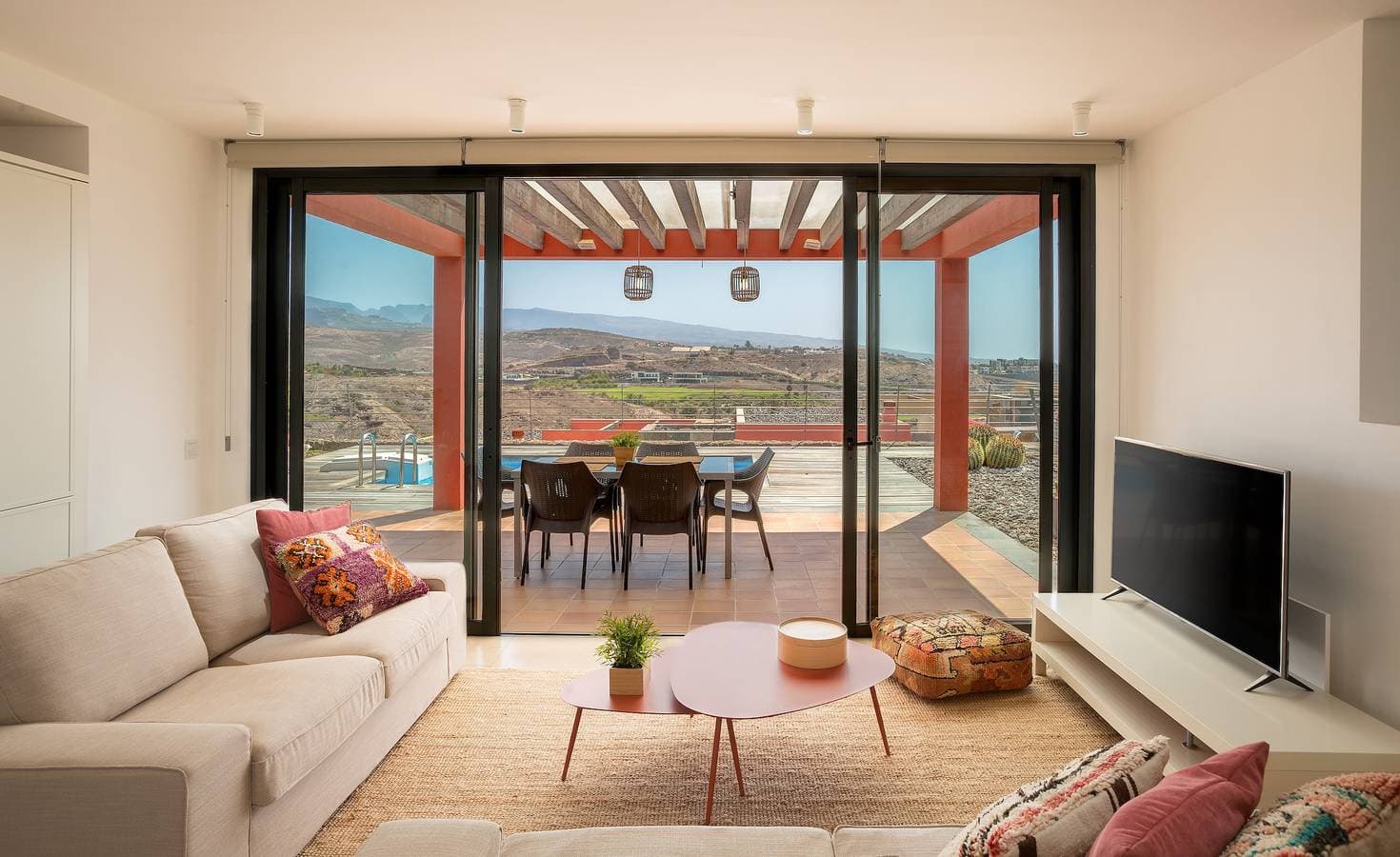 Foto 6 von 30: Las Terrazas Villa 3 mit Meerblick, WLAN, Pool, Garten & Terrassen