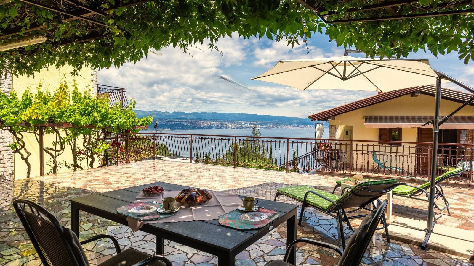 Foto 9 von 17: Apartment Milena 3 Opatija by Villas Guide