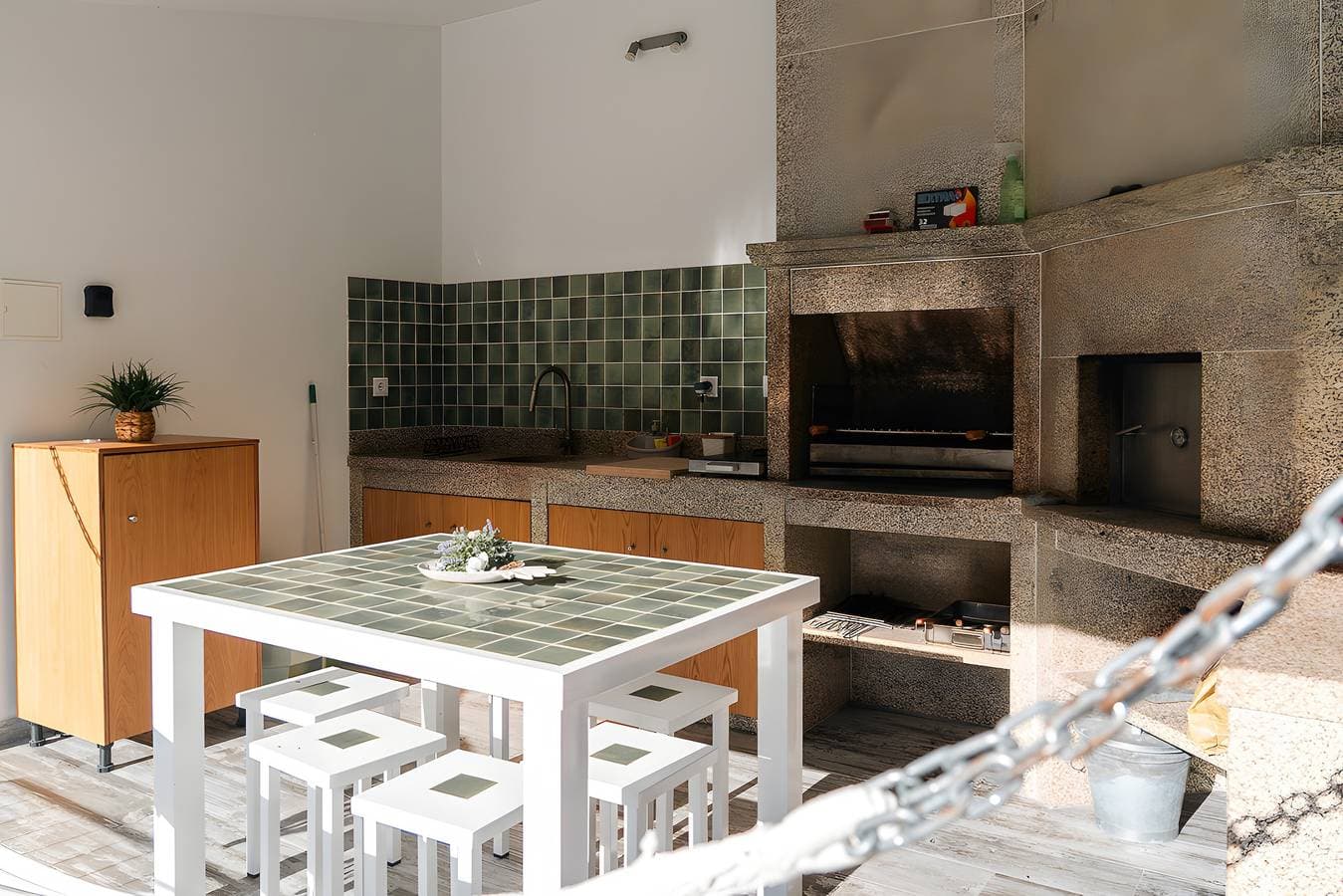 Foto 5 von 40: Villa 'Casa da Alufinha' mit privatem Pool, WLAN und Klimaanlage