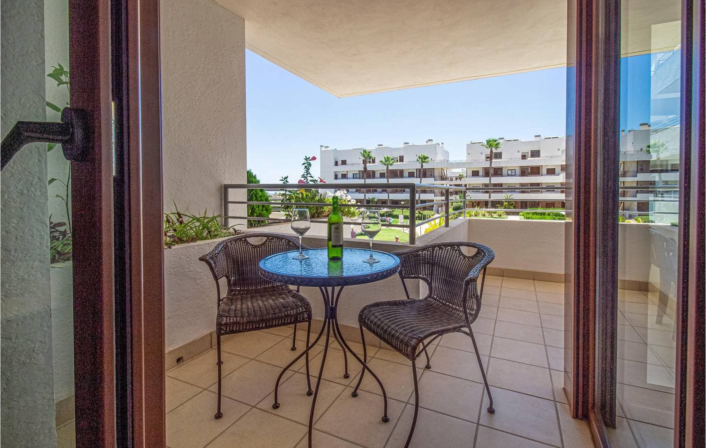 Foto 11 von 25: Apartment mit Meerblick, Pool und Parkplatz.