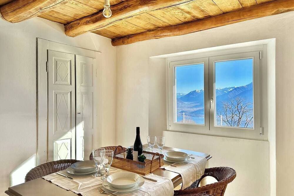Foto 9 von 30: Bergoase Ferienhaus Argentina mit Seeblick