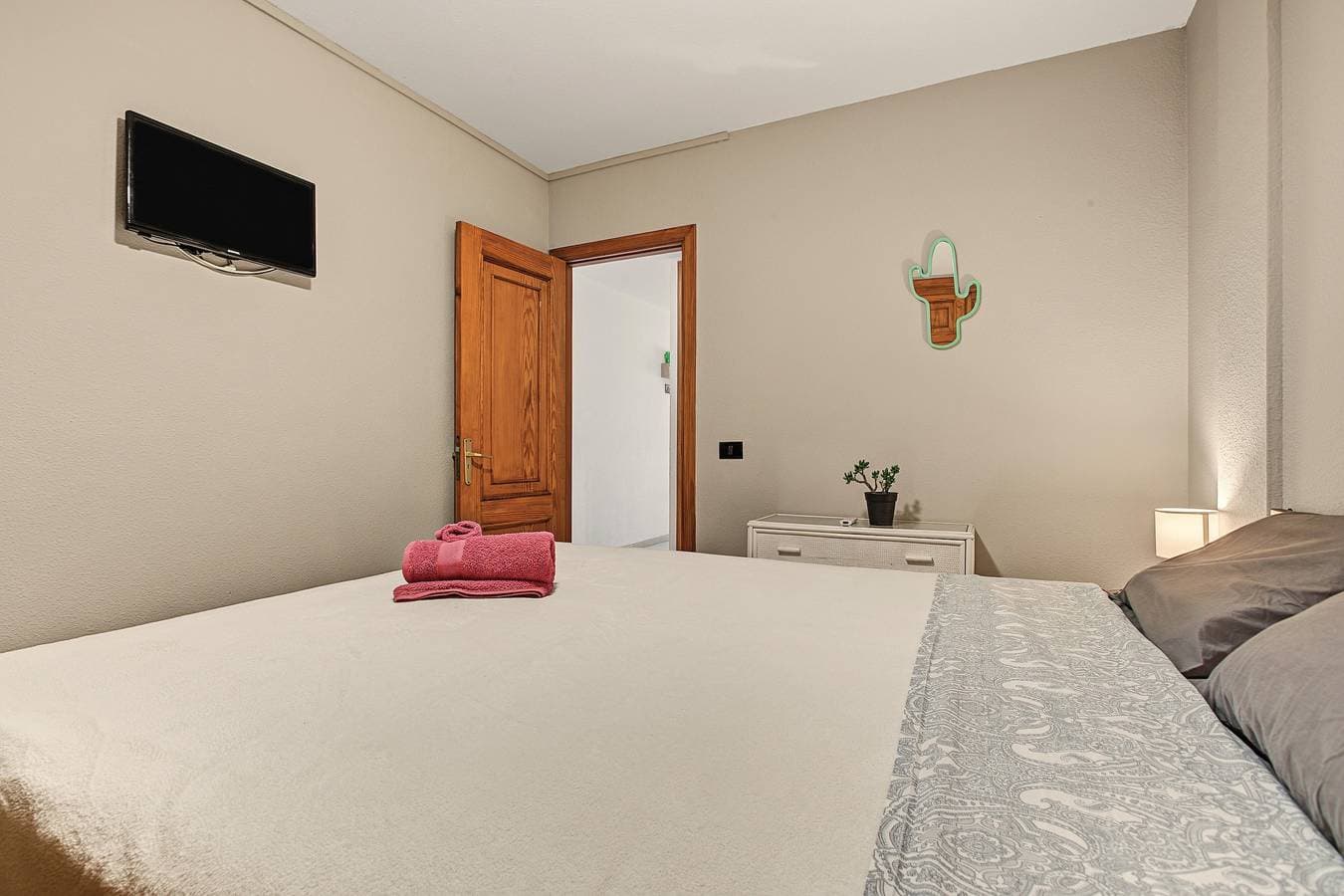Foto 12 von 25: Ferienwohnung 'Casa Cactus Tenerife' mit Pool, Teideblick und Klimaanlage