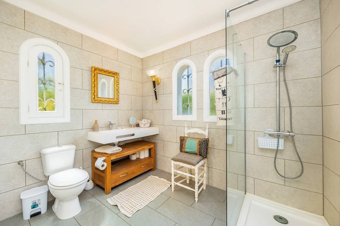 Foto 13 von 28: Villa 'Malik Mit Meerblick Und Pool' mit Meerblick, privater Terrasse und WLAN