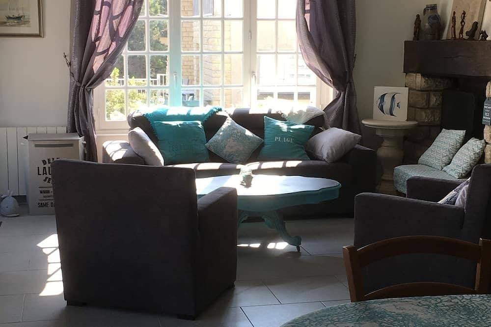 Foto 7 von 29: Beautiful sea view villa 50m from the beach at Le Home
