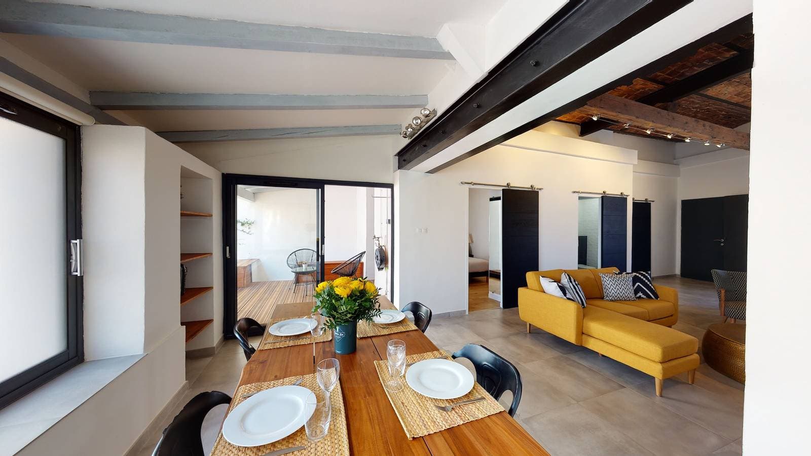 Foto 9 von 20: Ferienwohnung für 4 Personen mit Terrasse