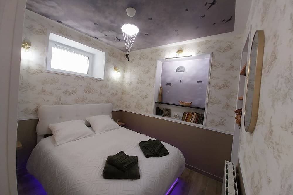 Foto 3 von 30: The \"Liberté\" Apartment: A Journey Back to the 1940s
