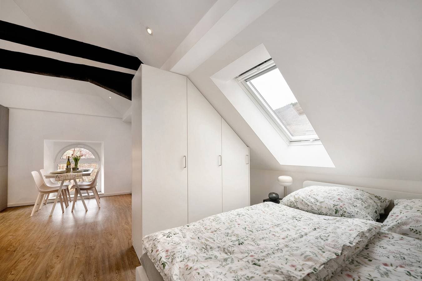 Foto 10 von 15: Ferienwohnung "Adlernest Mit Weinbergblick" mit Bergblick und WLAN