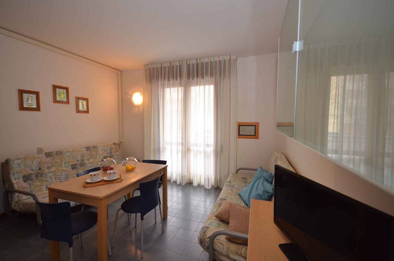 Foto 5 von 21: Studio mit Klimaanlage und Balkon