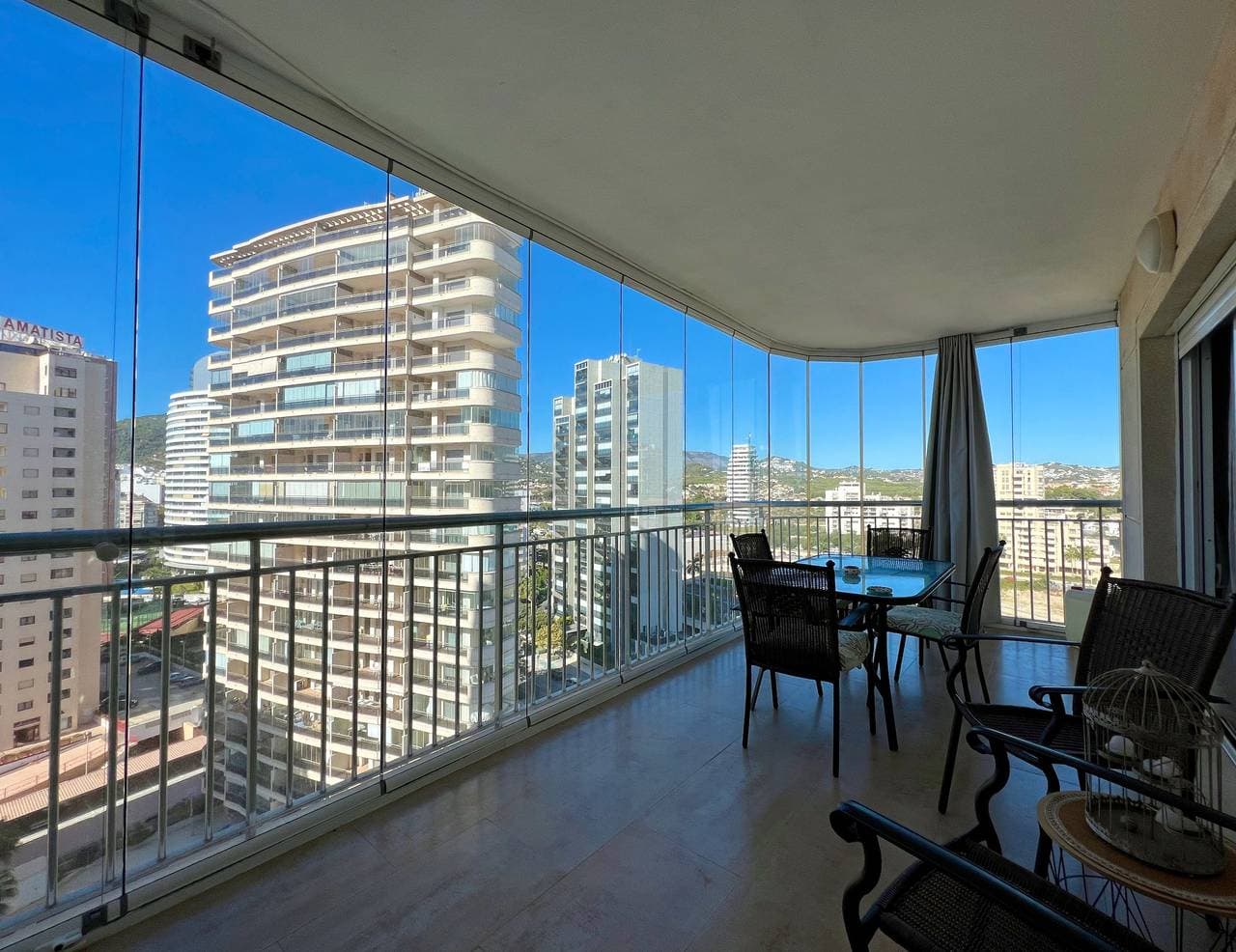 Foto 4 von 18: Ferienwohnung für 4 Personen mit Terrasse