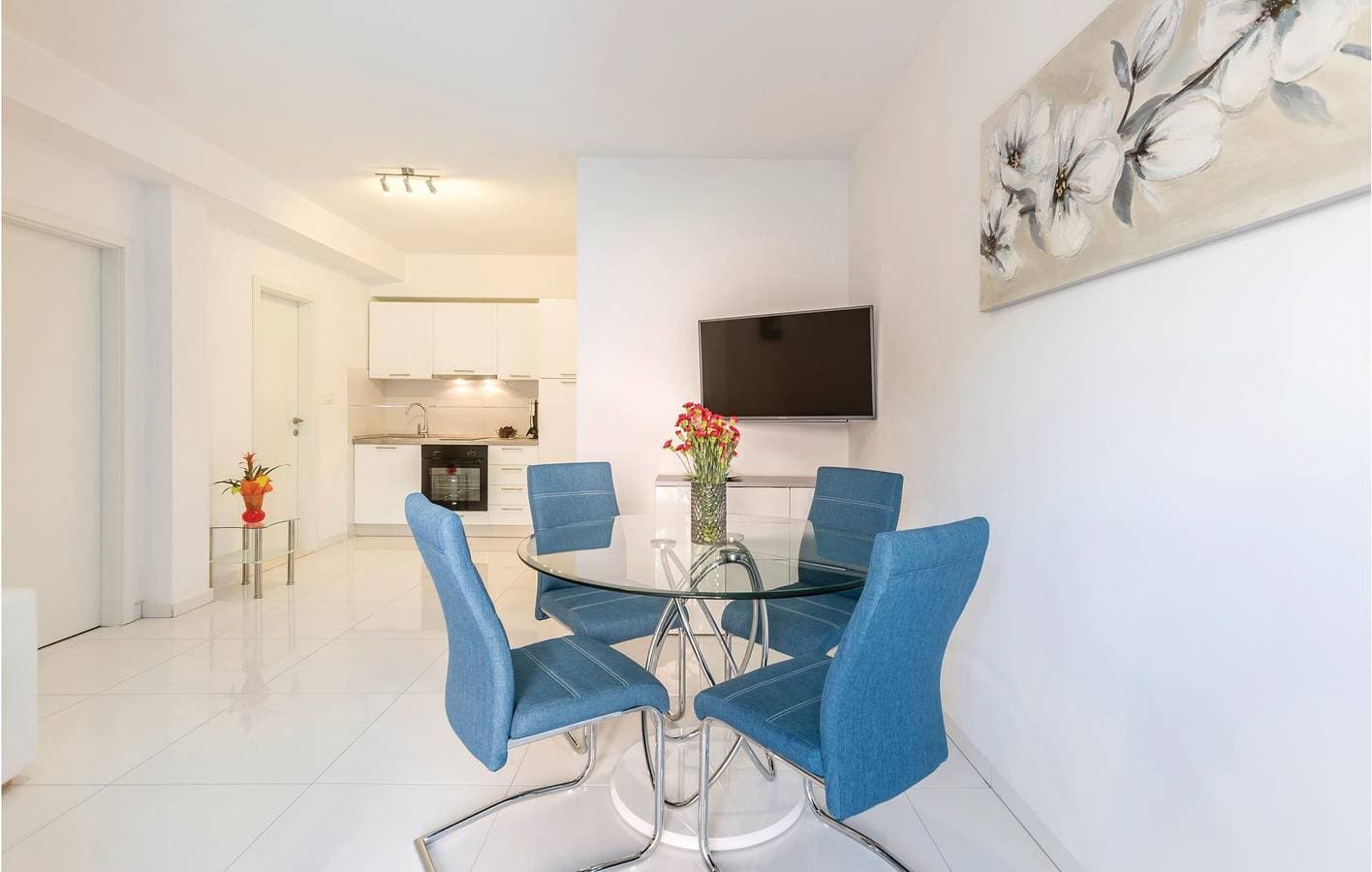 Foto 10 von 20: Gemütliche Ferienwohnung mit Pool, Terrasse und 2 km Entfernung zum Strand von Strobec
