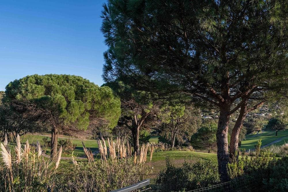 Foto 10 von 30: Charming, contemporary and comfortable villa with swimming pool.
