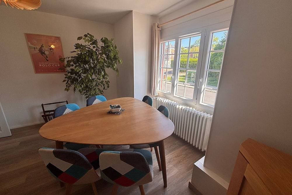 Renovierte Wohnung für 6 Pers., strandnah, Touques 1