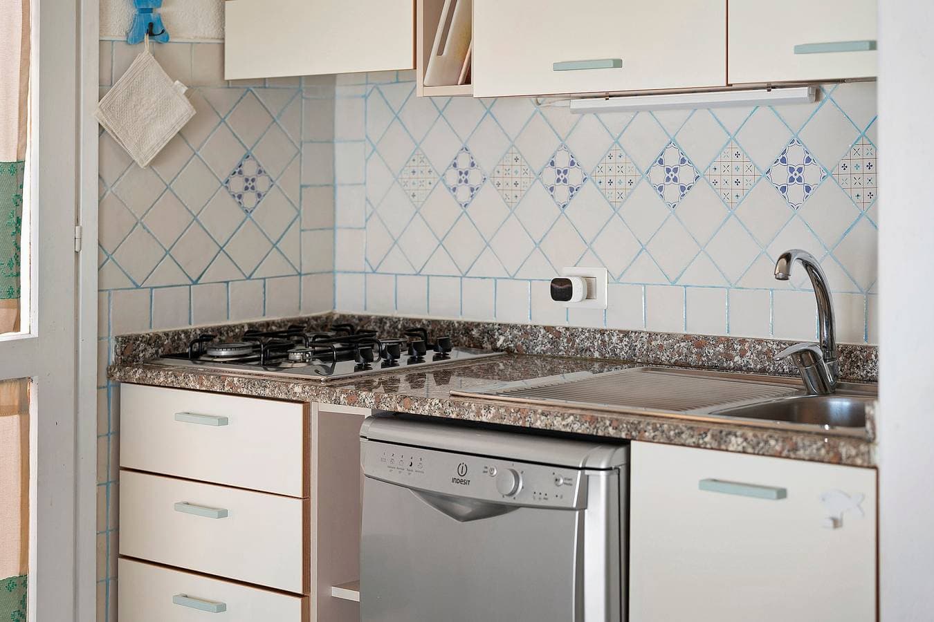 Foto 10 von 36: Ferienhaus 'Love Sant'elmo' mit Meerblick, Wi-Fi und Klimaanlage