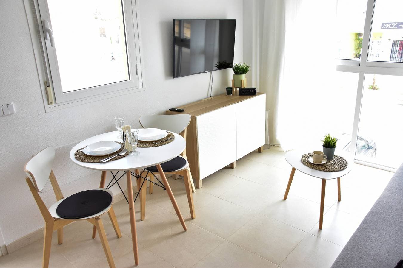 Foto 6 von 43: Ferienwohnung für 4 Personen mit Terrasse