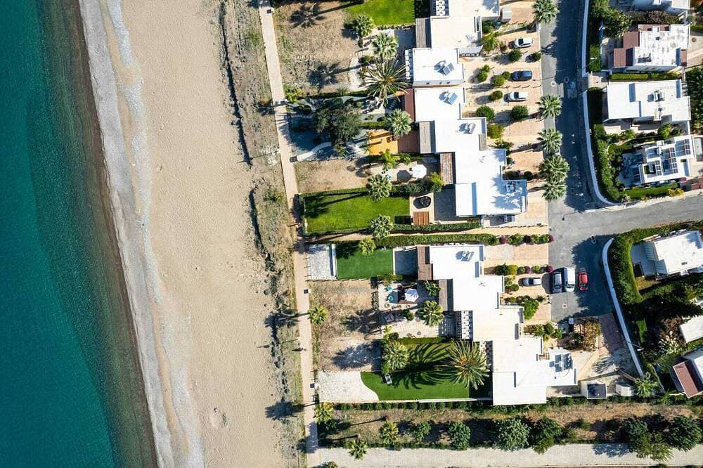 Foto 10 von 29: Kyma I Beachfront Residence by Nomads