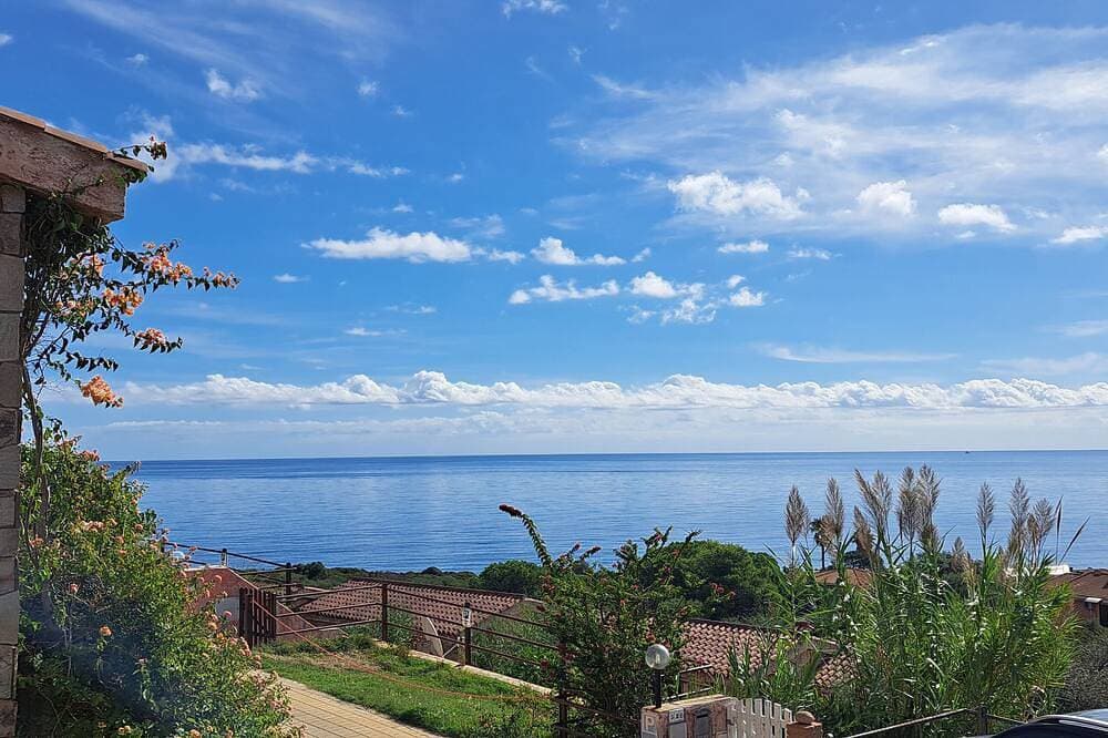Foto 8 von 22: Casa Corallina: Stunning Sea View - 300m to Beach!