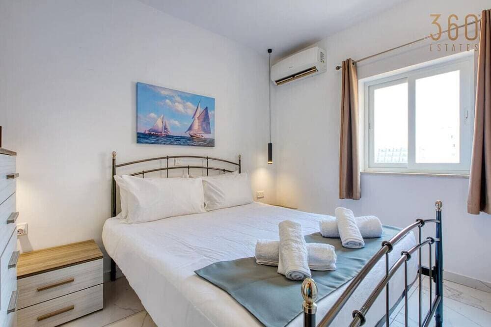 Foto 4 von 20: Sun, Sea & Comfort, Qawra Home w/ Stunning Views
