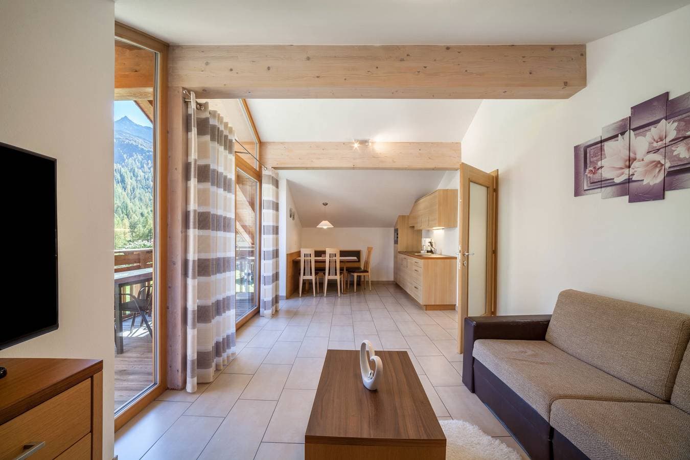 Foto 7 von 37: Ferienwohnung "Edelweiß" mit Pistenzugang, privater Terrasse und WLAN