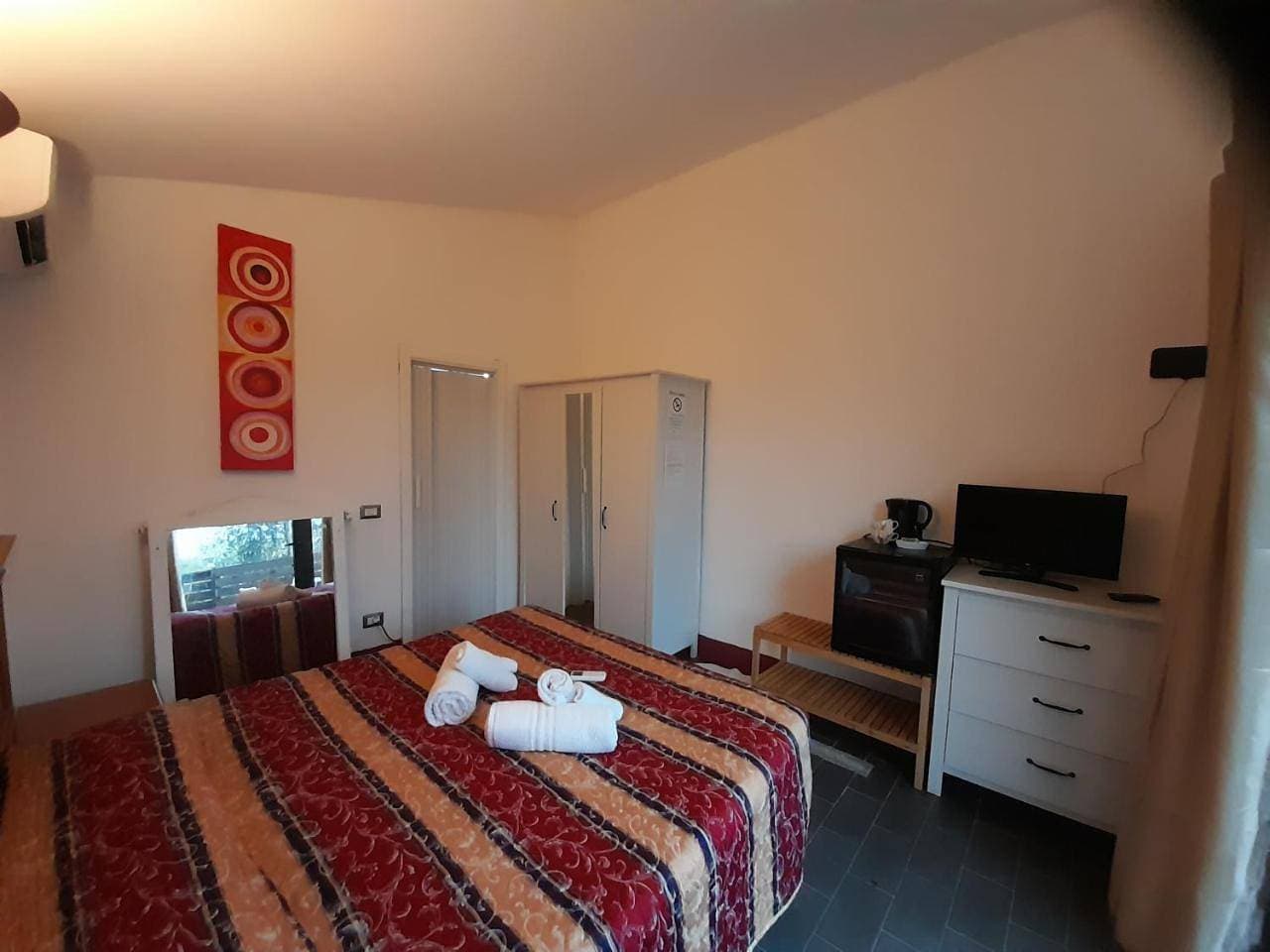 Foto 8 von 11: Classic Double Room with Shower