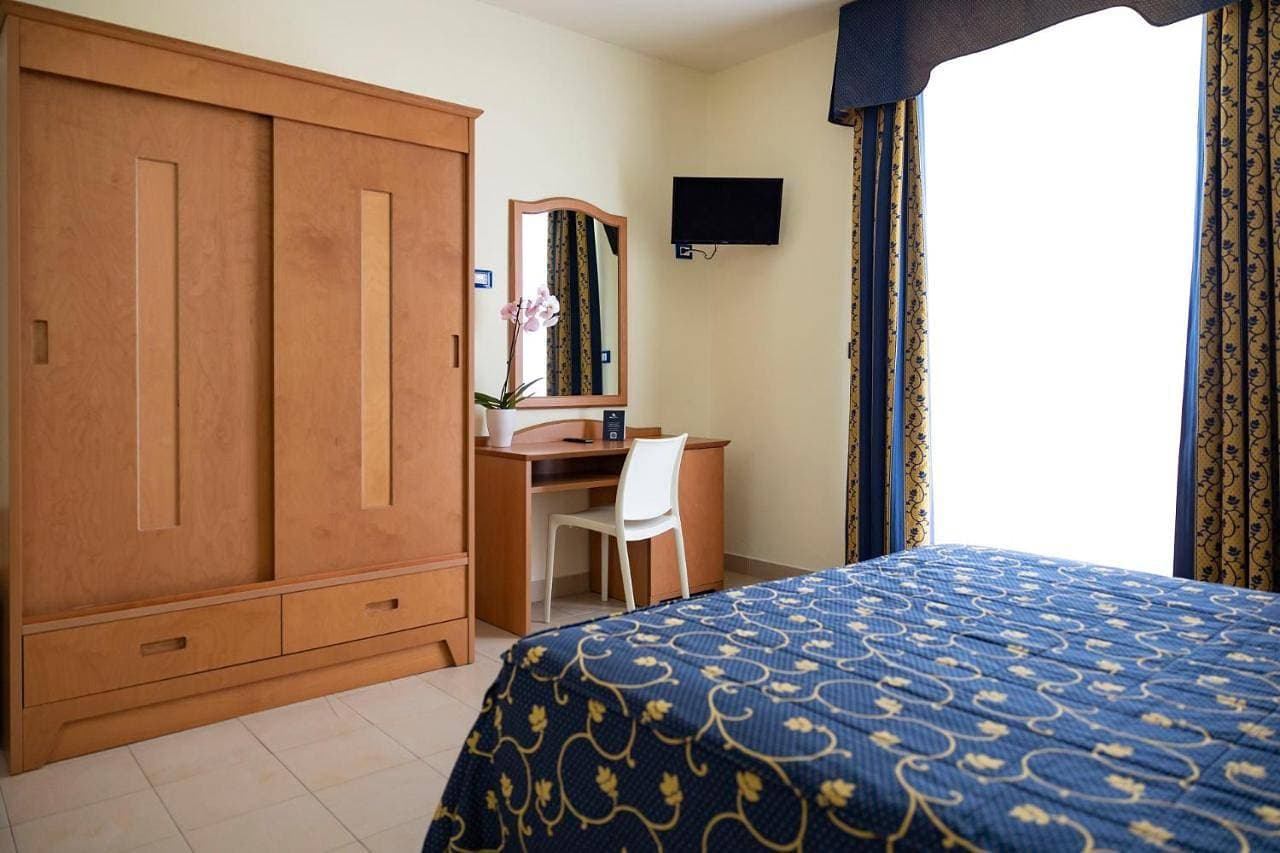 Foto 8 von 14: Standard Double or Twin Room