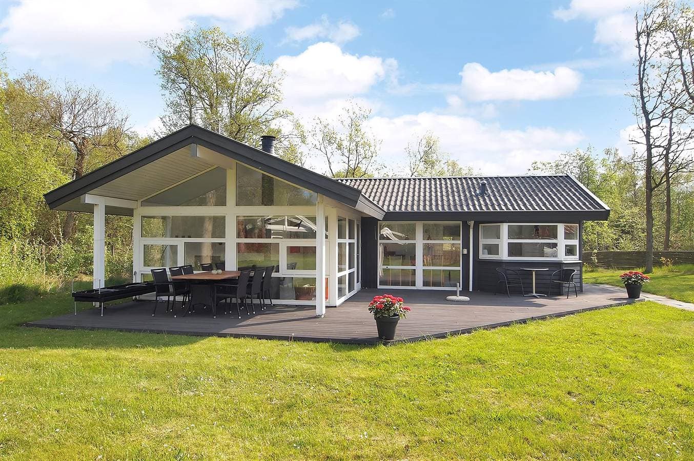 Nice home in Humble w/ Sauna, WiFi and 3 Bedrooms 1