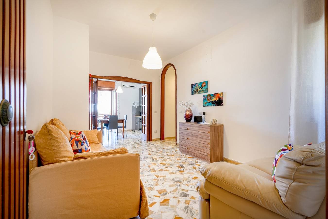 Foto 9 von 22: Zimmer 'Casa Merlino - Matrimoniale' mit Balkon, WLAN und Klimaanlage