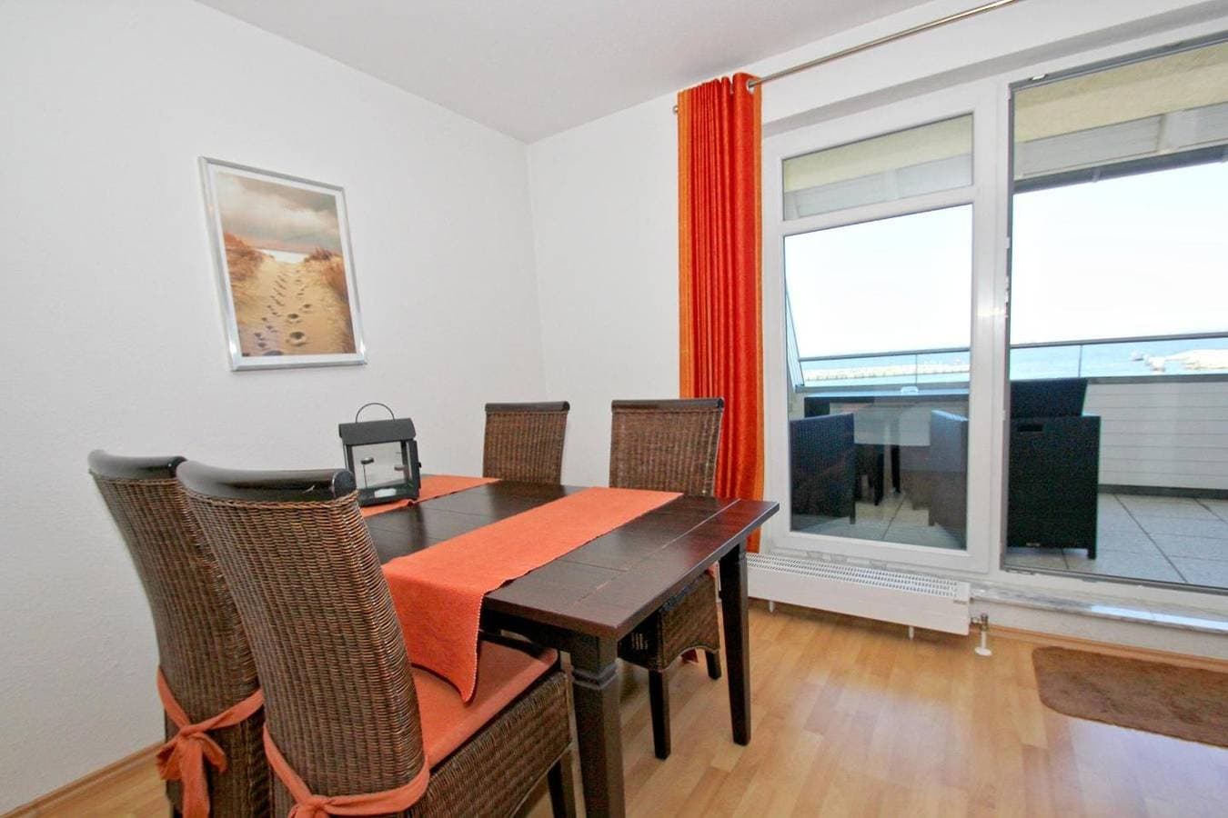 Foto 8 von 21: Hafennahe Ferienwohnung mit Balkon und Meerblick - Hafenhäuser Wiek 14