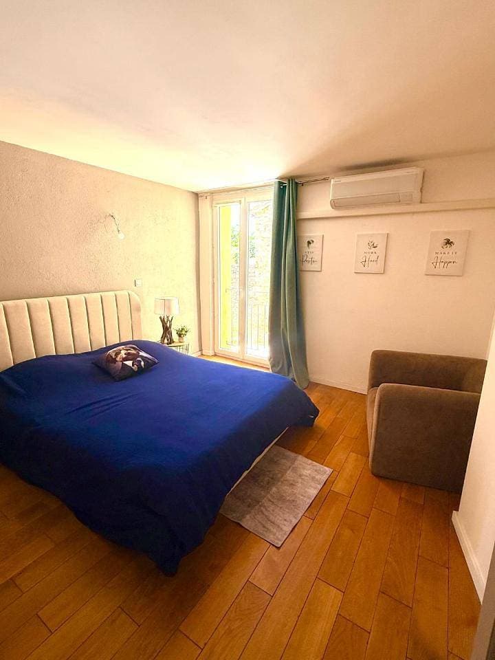 Foto 9 von 27: Three-Bedroom House