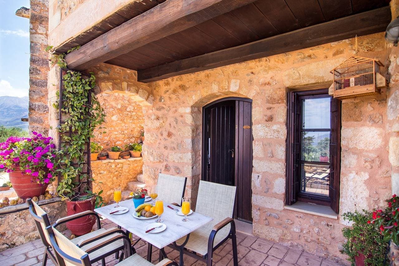 Foto 2 von 25: 55 m2 Maisonette mit einem Schlafzimmer und Meer- und Bergblick