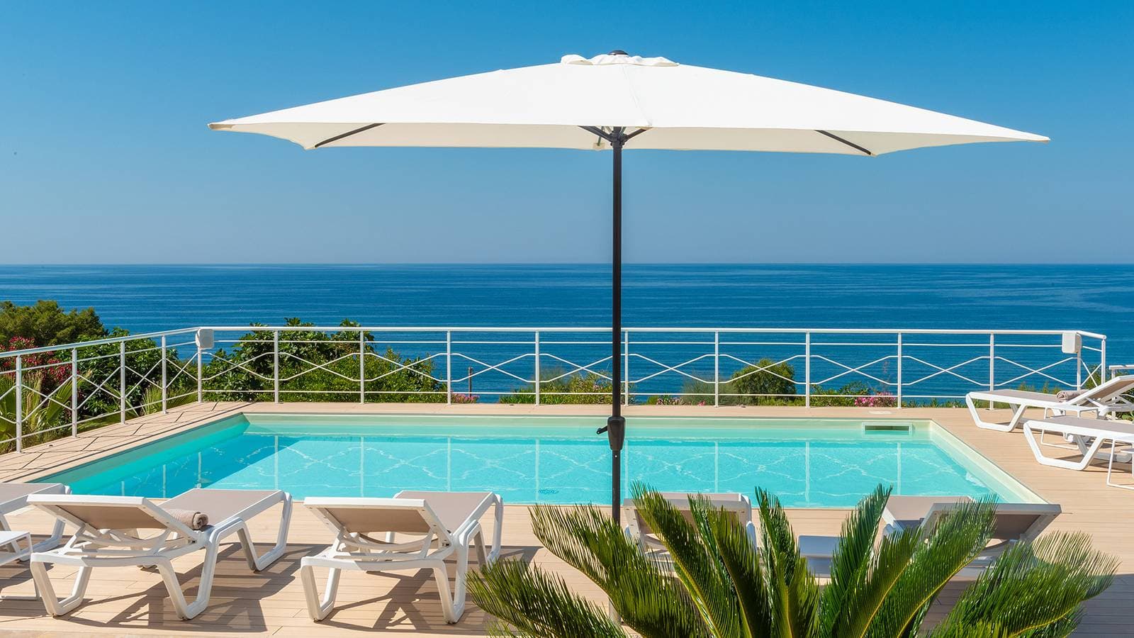Foto 11 von 46: Ferienhaus für 10 Personen mit Garten
