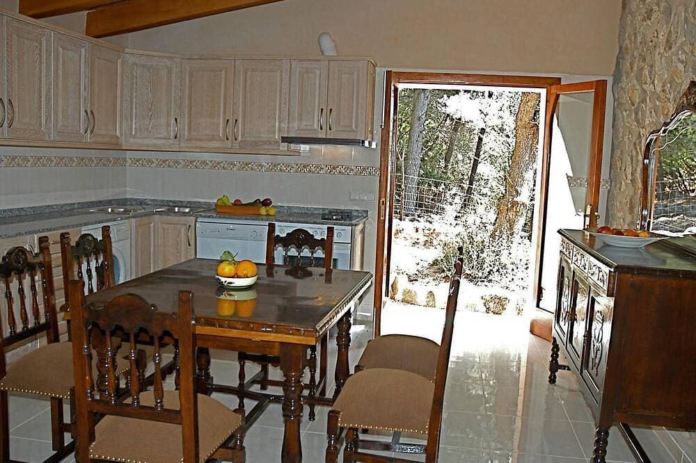 Foto 13 von 26: Beautiful home in Estellencs