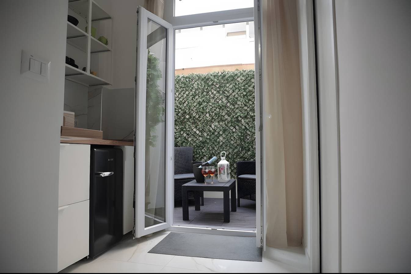 Foto 7 von 20: Einzimmerapartment 'Atlas' mit privater Terrasse, WLAN und Klimaanlage