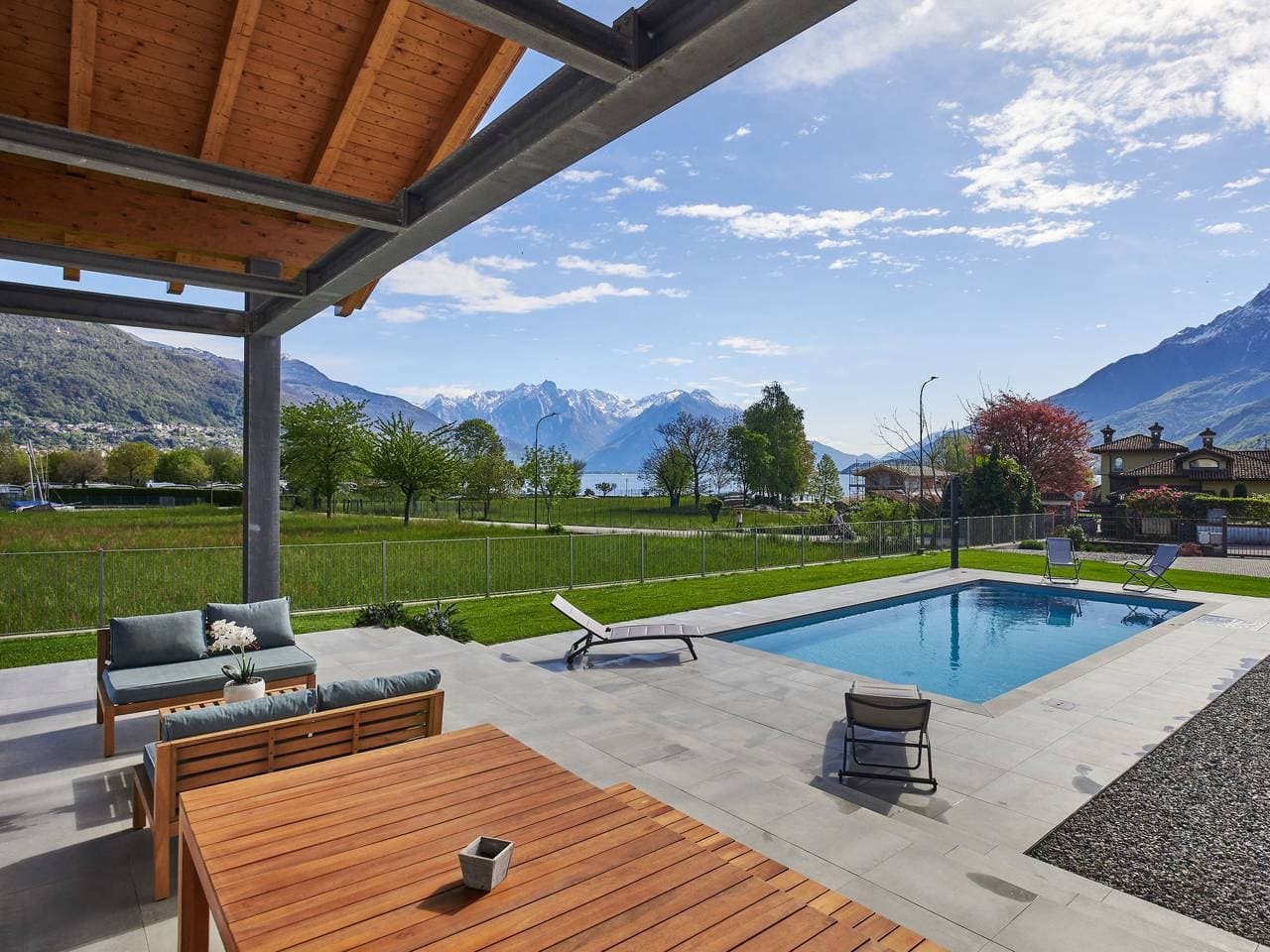 Modernes, komfortables Haus Lusi 1