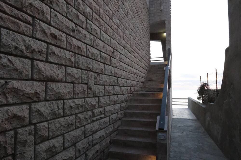 Foto 11 von 30: Haus mit großer Terrasse Auf Das Meer