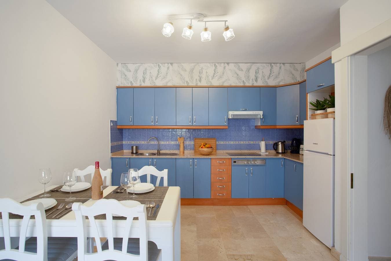 Foto 6 von 25: Ferienwohnung 'Mangueros Suite 18 Puerto de Mogán' mit Bergblick und Gemeinschaftspool