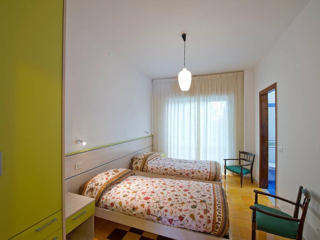 Foto 11 von 15: Ferienwohnung für 6 Personen mit Terrasse