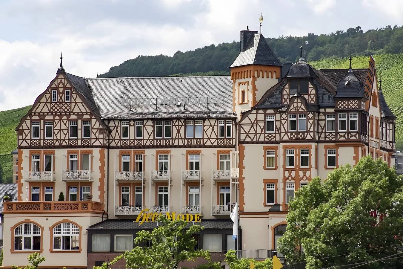 Foto 9 von 26: Zimmer 'Gastzimmer 2' mit Bergblick, gemeinsamer Terrasse und WLAN