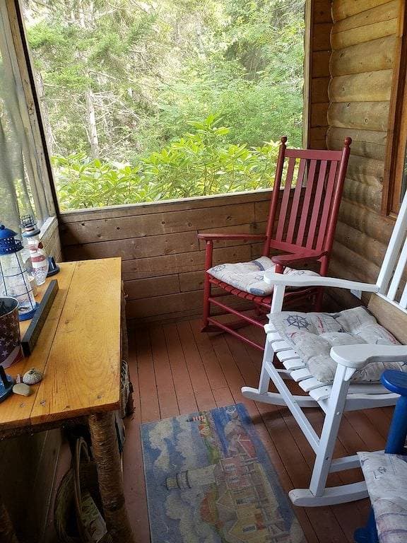 Foto 8 von 47: Tiny cabin Big Charm/Full refund up to 1 day out/Fire pit/ Beach/No pet fee