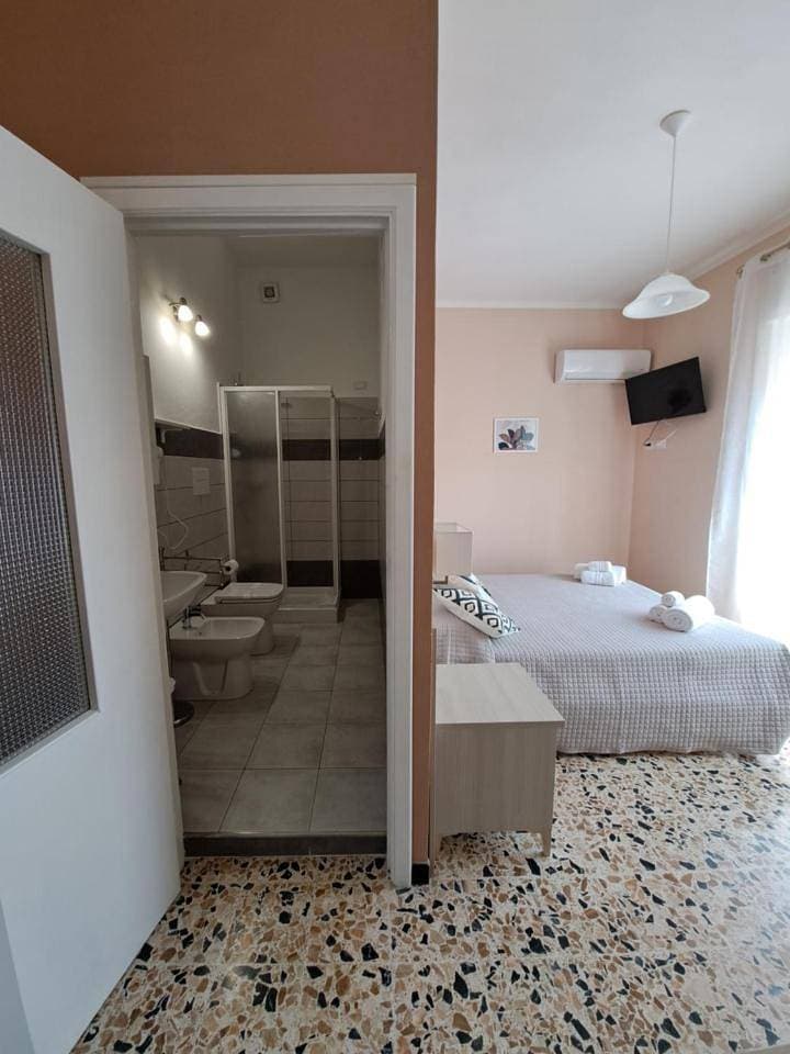 Foto 6 von 14: Double or Twin Room with Private Bathroom