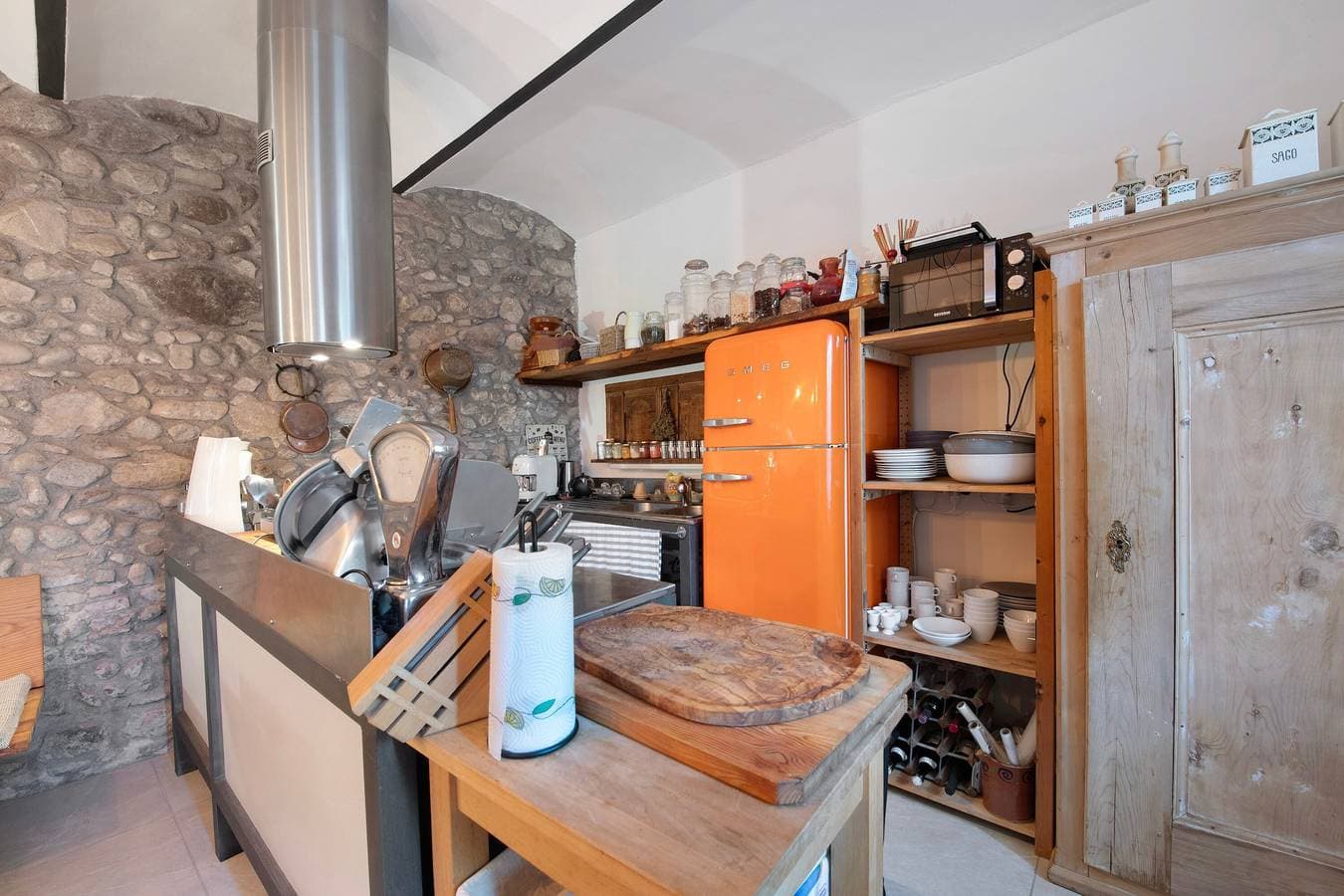 Foto 10 von 42: Ferienhaus Haus Siloah bei Desenzano, Weinfelder & Parkplatz