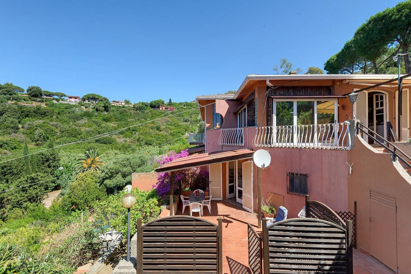 Foto 3 von 24: Villa Fiorita – Apartment Bouganville: Ihr Rückzugsort auf Elba zwischen Meer und Natur