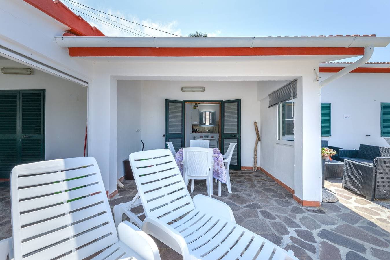 Foto 7 von 19: Ferienwohnung 'Villa Oda - Bilocale Sul Mare' mit Meerblick, WLAN und Klimaanlage