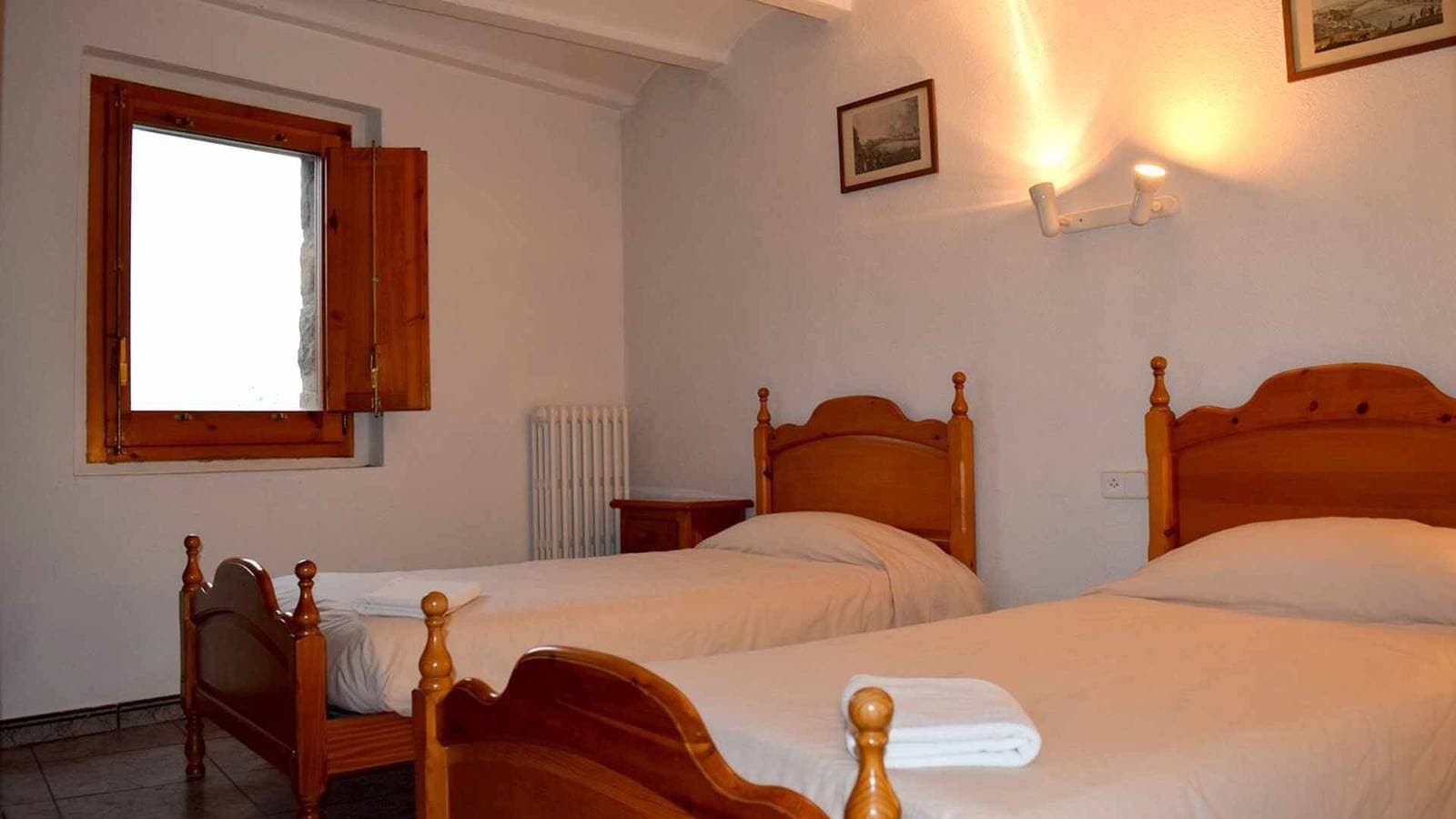 Foto 12 von 44: Ferienwohnung 'Mas El Carrer - Verd' mit Gemeinschaftspool, Gemeinschaftsgarten und Wi-Fi