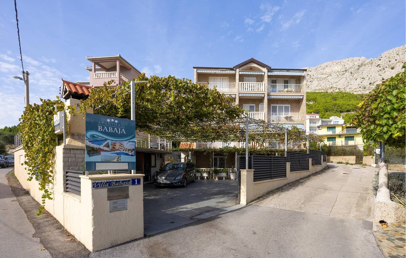Apartment mit Meerblick, Wifi, AC, Pool und Terrasse 1