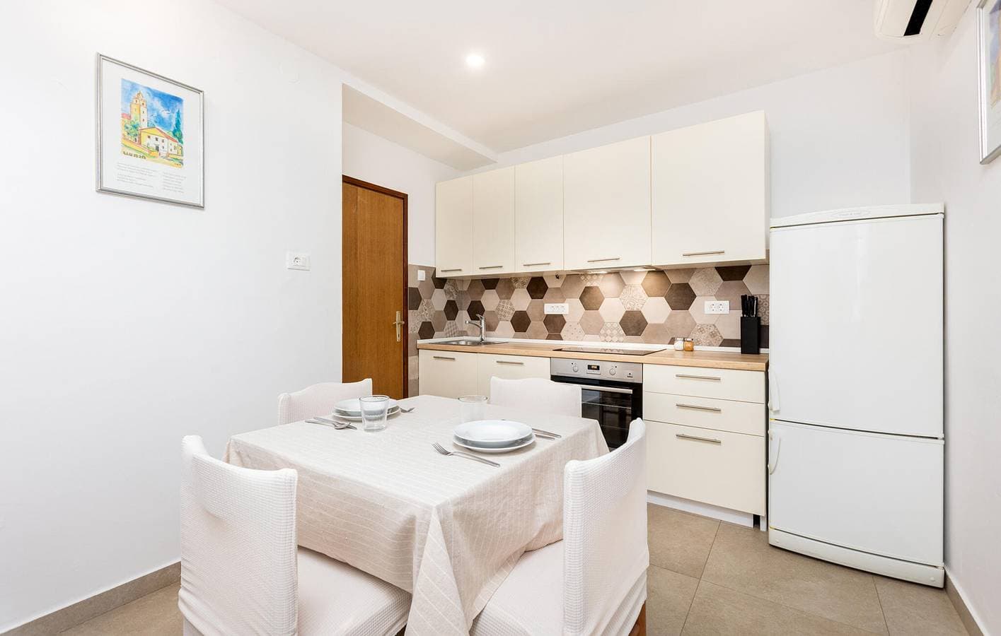 Foto 6 von 27: Gemütliche Ferienwohnung mit Terrasse, WLAN und 2 km zum Strand