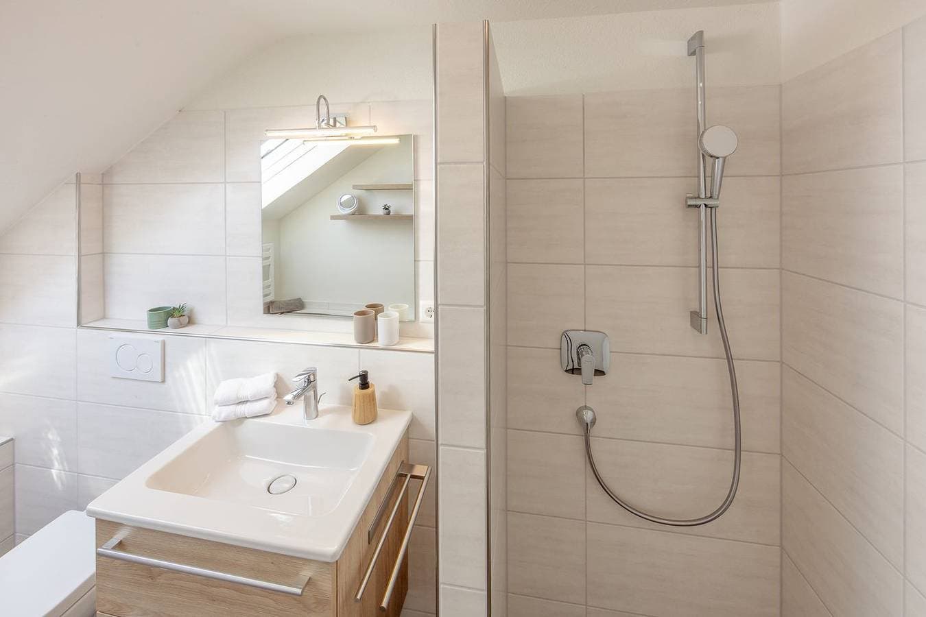 Foto 6 von 14: Fewo Seetraum. Tolle Wohnung mit Seesicht,Balkon, 2 Schlafzimmer