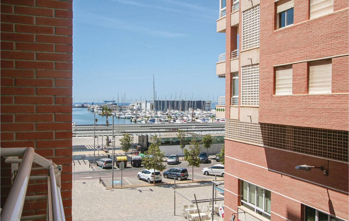 Foto 9 von 17: Appartement am Meer mit Terrasse und AC, 1,5 km zum Strand