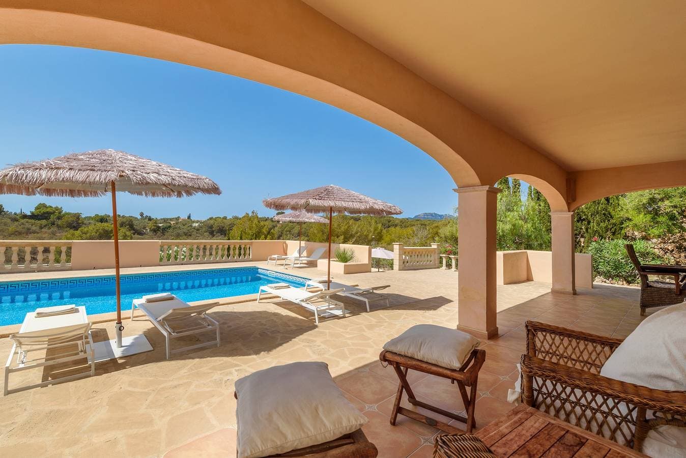 Foto 3 von 31: Villa Turo del Sol mit Meerfernblick, Pool, Garten, Terrasse, Balkon und WLAN