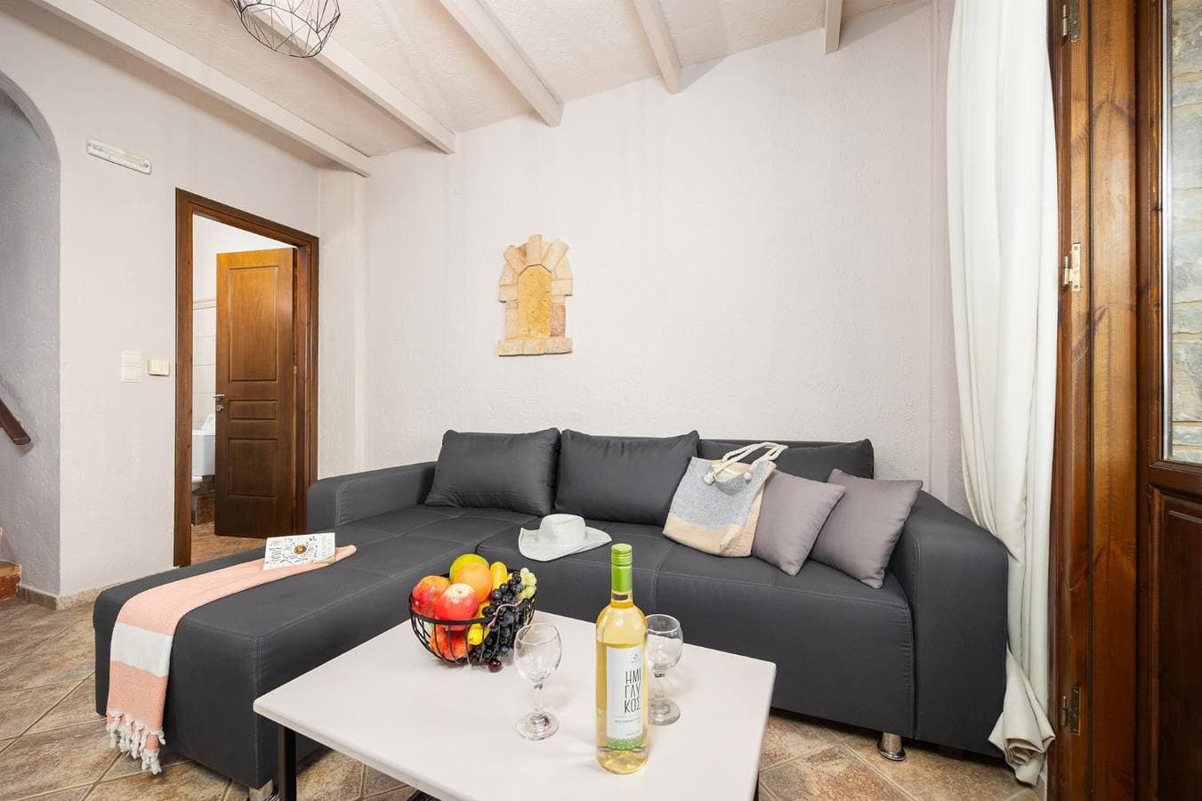 Foto 12 von 38: Villa für 7 Personen mit Balkon